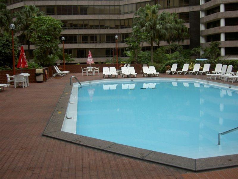 Renaissance Kowloon Hotel Hong Kong Extérieur photo